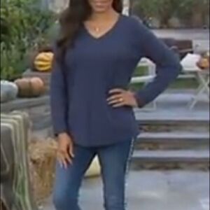 Martha Stewart Classics V-neck Long Sleeve Knit Top